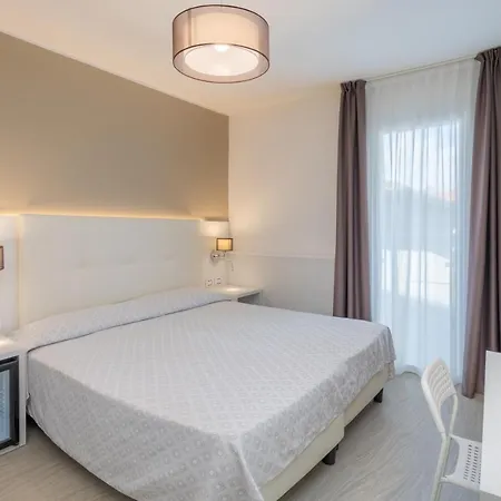 Garni' Serena Otel 3*
